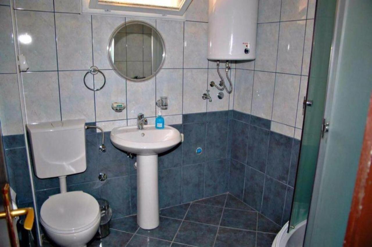 Savin Apartment โอครีด ภายนอก รูปภาพ