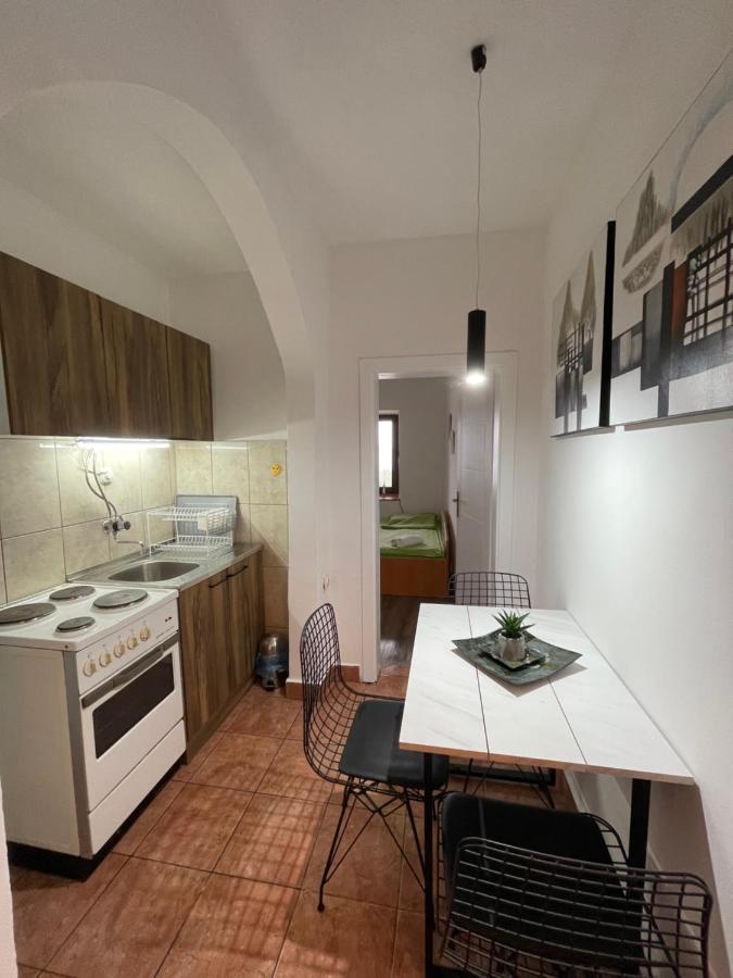 Savin Apartment โอครีด ภายนอก รูปภาพ