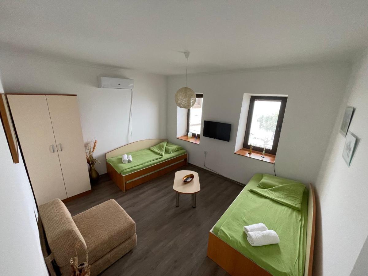 Savin Apartment โอครีด ภายนอก รูปภาพ