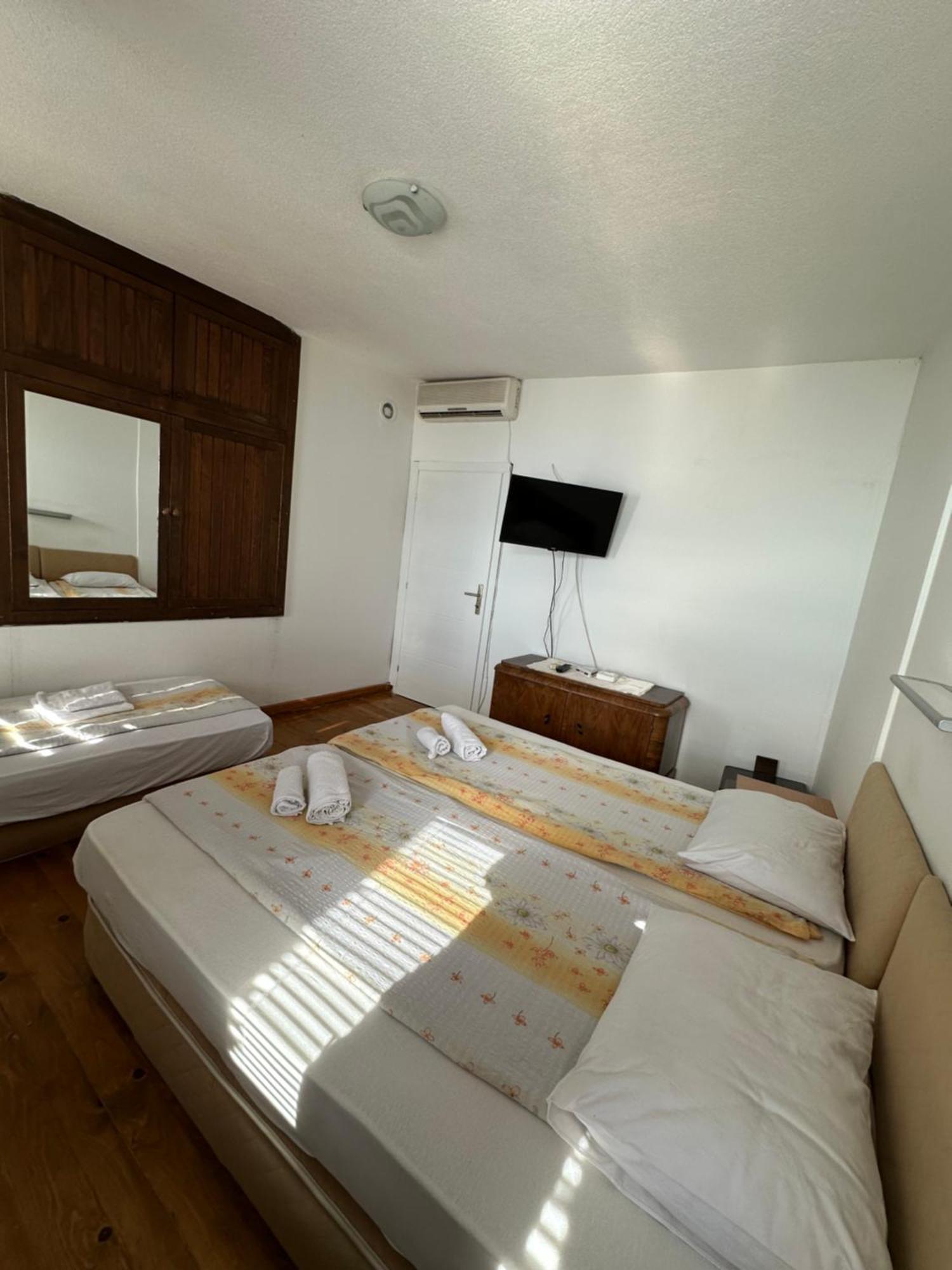 Savin Apartment โอครีด ภายนอก รูปภาพ